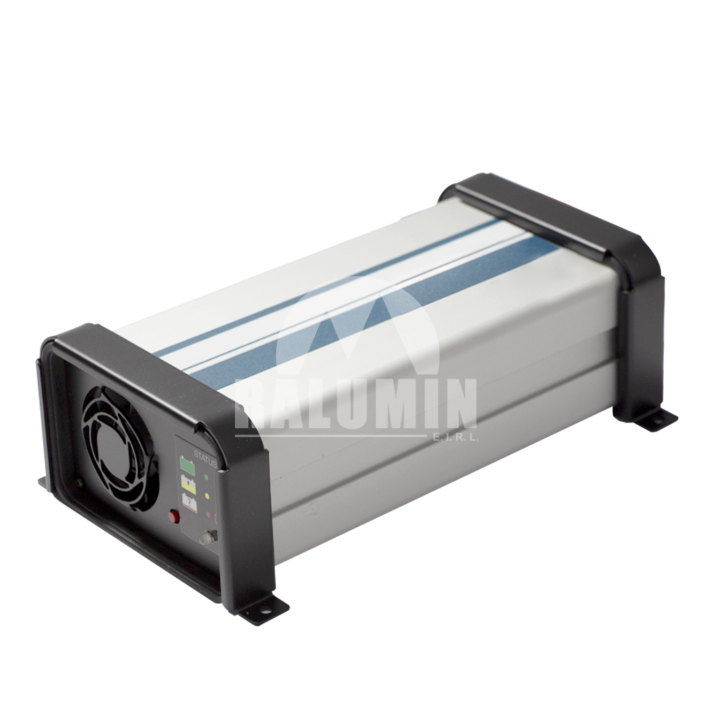 BATTERY CHARGER