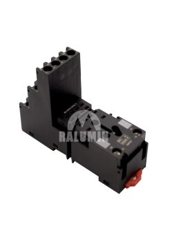 RELAY SOCKET