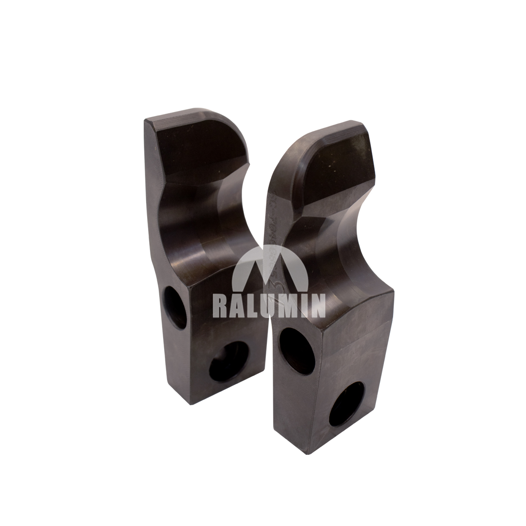 BOLT GUIDE